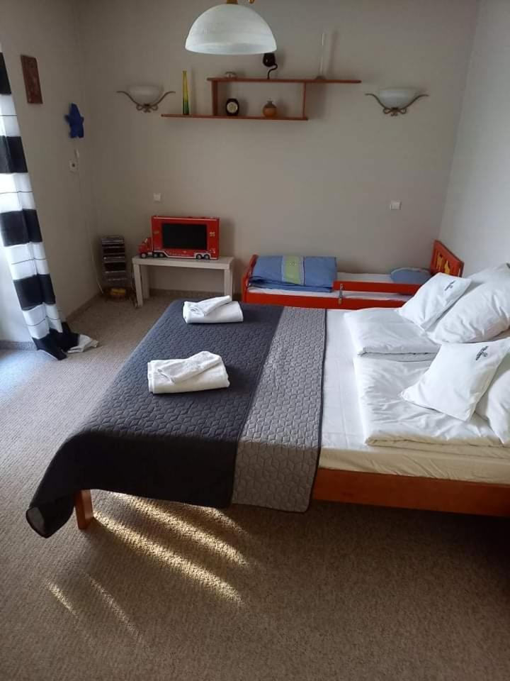 Villa Falsztyn Holiday Home Екстериор снимка